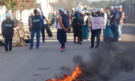 Arde La Merced: sigue el paro de municipales y el intendente hace "oídos sordos"