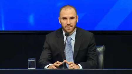 Martín Guzmán: "La carga de deuda es insostenible"