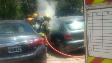 Salteño guardó brasas en el baúl del auto y se le incendió
