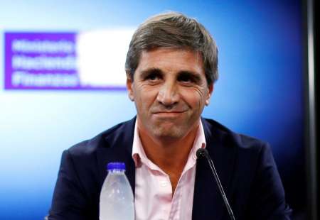 Según Caputo, Argentina está logrando las tasas de interés más bajas de su historia