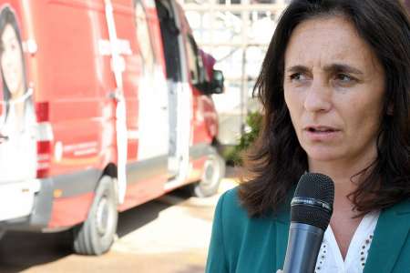 El hospital de Santa Victoria Este dispone de un móvil para el traslado de pacientes y otro para recorrer el área operativa