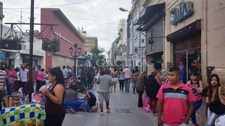 Pese a los intentos de erradicarlo, el nivel de comercio ilegal en Salta se mantuvo igual en 2019