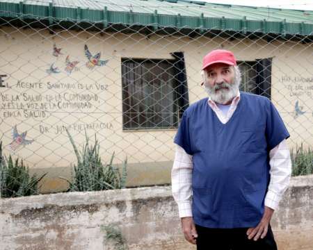 El médico porteño que vive entre los wichis: "La falta de agua es un genocidio para que la gente se vaya"