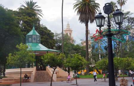 Cerrarán la plaza 9 de Julio para ponerla "más linda"
