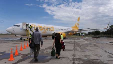 Flybondi canceló un vuelo al momento de despegar y armó revuelo en el aeropuerto