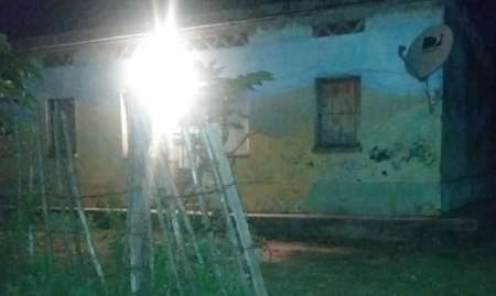 Papá salteño fue asesinado en la madrugada: su cuerpo quedó tirado en la puerta