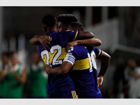 Boca aplastó a Central Córdoba en Santiago