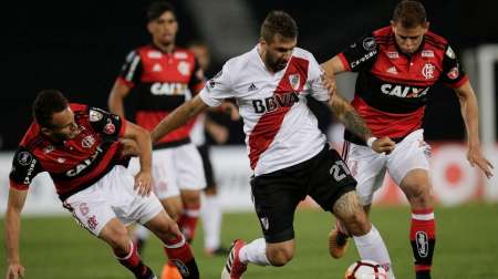 River esbozó una sonrisa