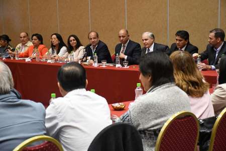 En el marco de las paritarias nacionales se concretó una reunión informativa entre el Gobierno Provincial y gremios