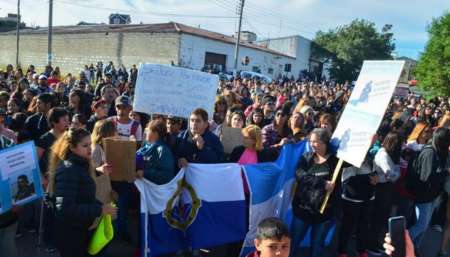 Vecinos de Puerto Deseado volvieron a marchar por la mujer salteña que fue abusada y por su hijo muerto