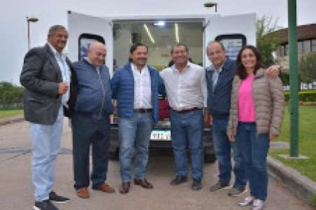 El Gobernador Gustavo Sáenz entregó una ambulancia para el Área Operativa de Alto La Sierra