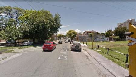 Encontraron muerto a un hombre en el paso a nivel de Adolfo Güemes y Alsina