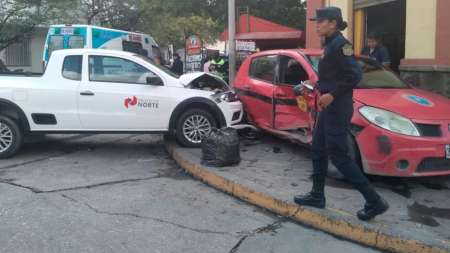 Una mujer quedó internada luego de protagonizar un fuerte accidente