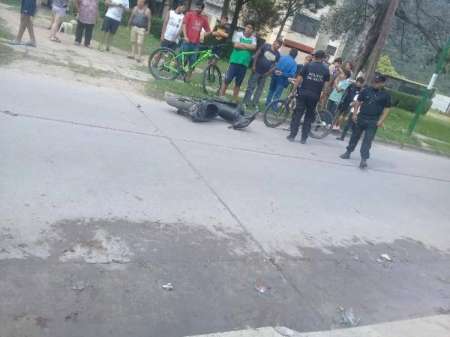 Motociclista lesionada por un colectivero que habría estado usando su celular en Castañares
