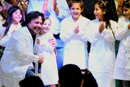 Gustavo Sáenz: "Lo más importante para nosotros es la educación de nuestros chicos"