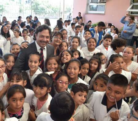 Más de 340 mil estudiantes empezaron las clases en la provincia