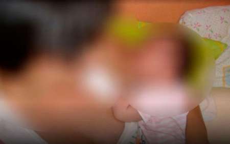 Salteña se sacó una foto con su bebito y al ratito se le murió: dudan de la autopsia