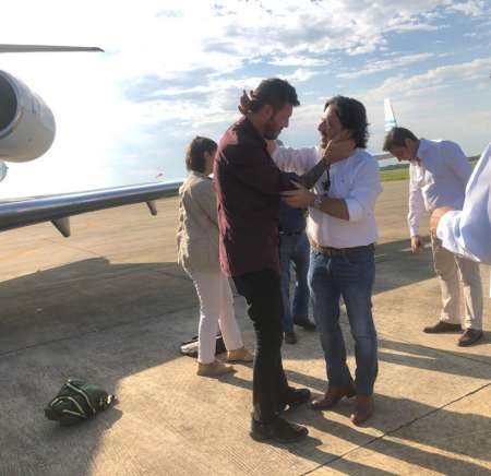 Tinelli y Sáenz en General Mosconi, rumbo a Santa Victoria Este