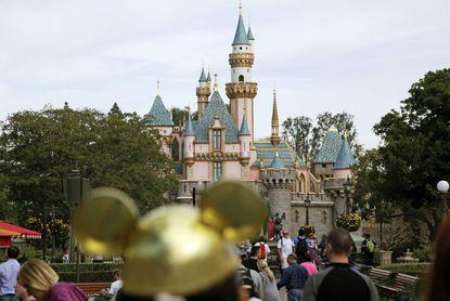 Disney cierra sus parques por el Coronavirus