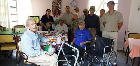 Por el coronavirus restringen visitas en hogares de adultos mayores