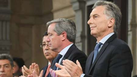 El Gobierno avanza con un recorte de hasta un 30% de cargos y la reestructuración de ministerios