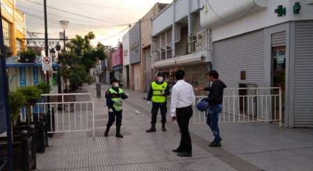 Comenzó el aislamiento: el centro de Salta amaneció vallado y nadie puede pasar