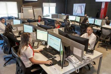 El 911 registró una disminución de más del 60% en los reportes por  incumplimiento del aislamiento