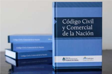 Por decreto, el Gobierno creó una comisión para modificar el Código Civil y Comercial