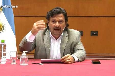 Tras las críticas, Sáenz aclaró que los estatales podrán definir si donan o no parte de su sueldo