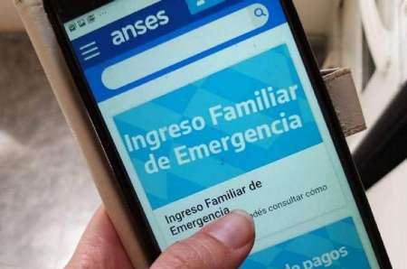 Evalúan extender el Ingreso Familiar de Emergencia hasta mayo