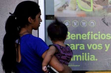 El presidente de un club salteño le robaba parte del IFE a familias en extrema pobreza