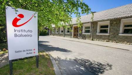 Tras una odisea, llegaron a Salta los estudiantes del Balseiro: están en un hotel del centro