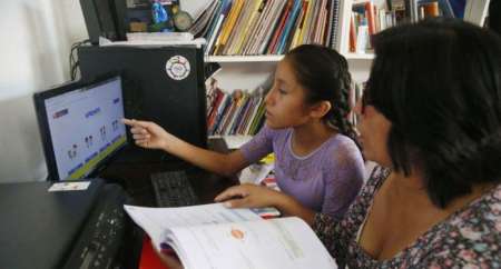 Otorgarían licencia a uno de los padres cuando comience la vuelta a las aulas