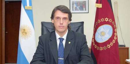 Kosiner también se anota en la grilla de candidatos a gobernador