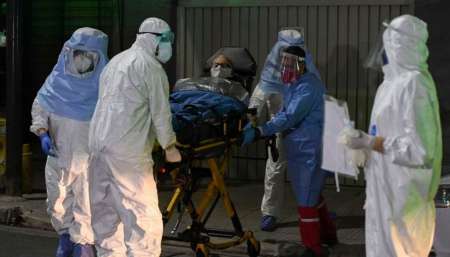 Hubo casi un muerto por hora en el país por coronavirus