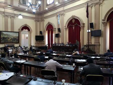 DIPUTADOS ABORDARON EL PLAN PROVINCIAL DE OBRAS DE INFRAESTRUCTURA Y VIVIENDA