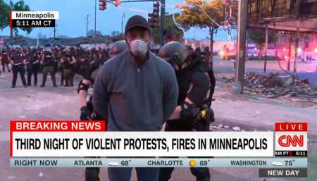 VIDEO Escándalo en EEUU: Detienen a un periodista de la CNN en plena cobertura