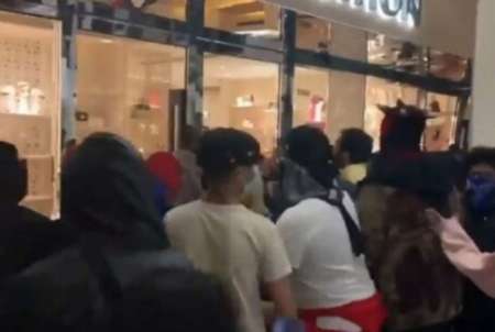 EEUU: En medio de protestas saquearon tienda de Louis Vuitton