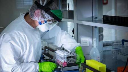 Con 929 casos confirmados, el país superó la barrera de los 20 mil infectados por coronavirus