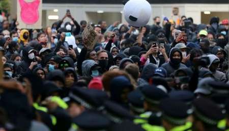 Incidentes en Londres en la protesta contra el racismo: enfrentamientos con la policía