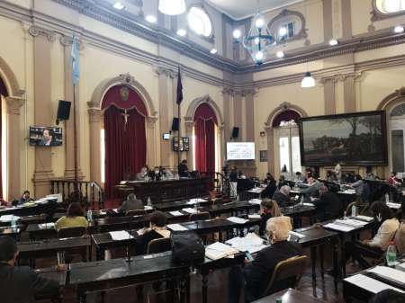 ACTA DE LABOR PARLAMENTARIA: SESIÓN ORDINARIA 9 DE JUNIO