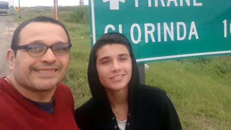 Un joven salteño cobró al IFE y lo donó a un vecino que no pudo acceder al beneficio