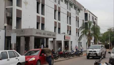 COVID-19 en Tartagal: Cerraron una clínica y en el hospital solo se atienden casos de urgencia