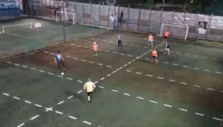 VIDEO Nació el metegol humano: las reglas para jugar al fútbol en época de pandemia