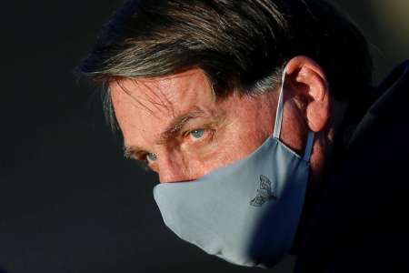 Bolsonaro dice que tiene fiebre y síntomas de coronavirus