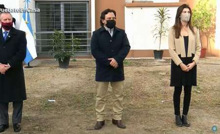 El gobernador Sáenz encabeza una nueva entrega de viviendas