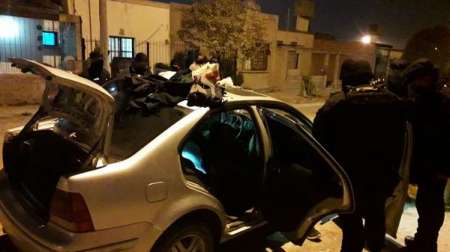 Detienen a dos ladrones que asaltaban a punta de pistola en paradas de colectivos