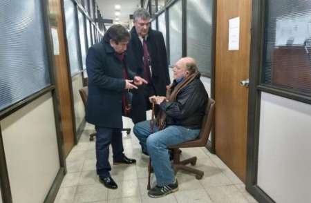 Jubilado mató a un ladrón que entró a su casa a robar mientras dormía: está preso