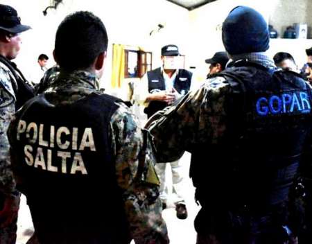 Aislaron a los policías que conforman el GOPAR por un caso de Coornavirus