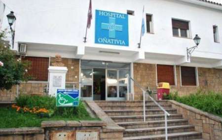 Con una cabina nueva, el Oñativia ya puede analizar las muestras de COVID-19